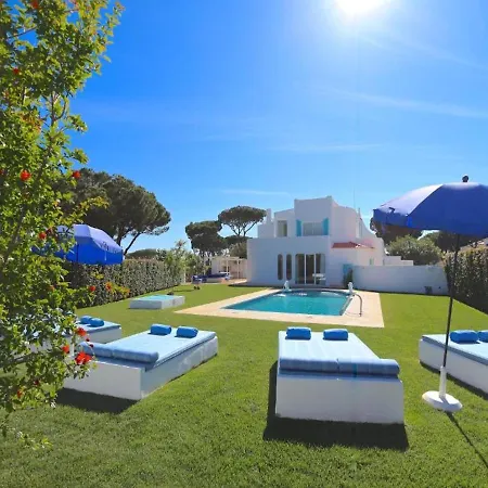 Superb Vilamoura 5 Bedrooms Azul Walking Distance To Marina Вилла