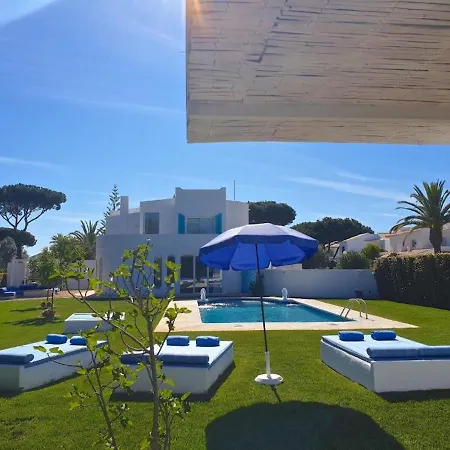 Superb Vilamoura 5 Bedrooms Azul Walking Distance To Marina Вилла