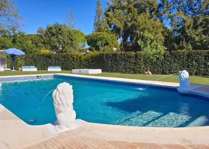 Superb Vilamoura 5 Bedrooms Azul Walking Distance To Marina