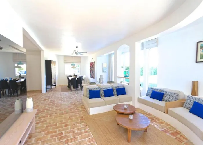 Superb Vilamoura 5 Bedrooms Azul Walking Distance To Marina * Quarteira
