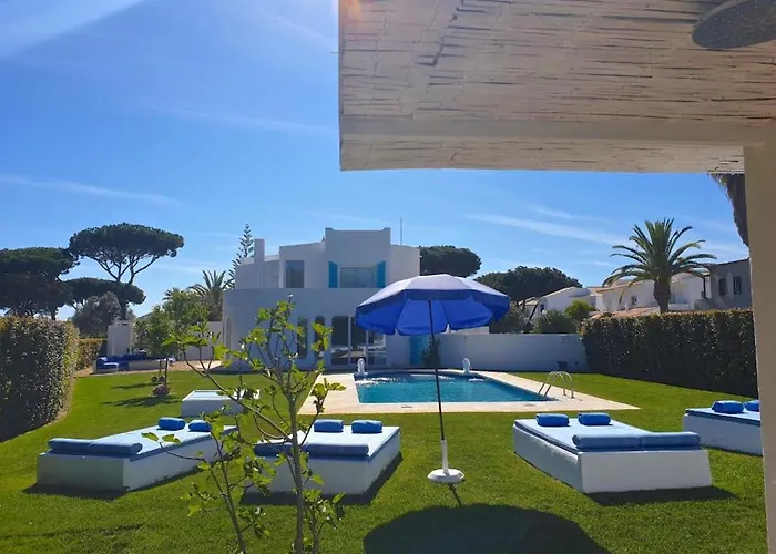 Superb Vilamoura 5 Bedrooms Azul Walking Distance To Marina Villa